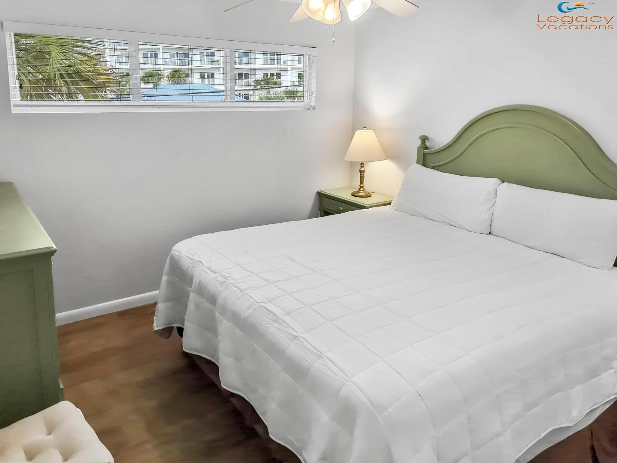 Is9-Cozy Upstairs Beachfront Condo - King Beds Форт-Волтон-Біч Екстер'єр фото